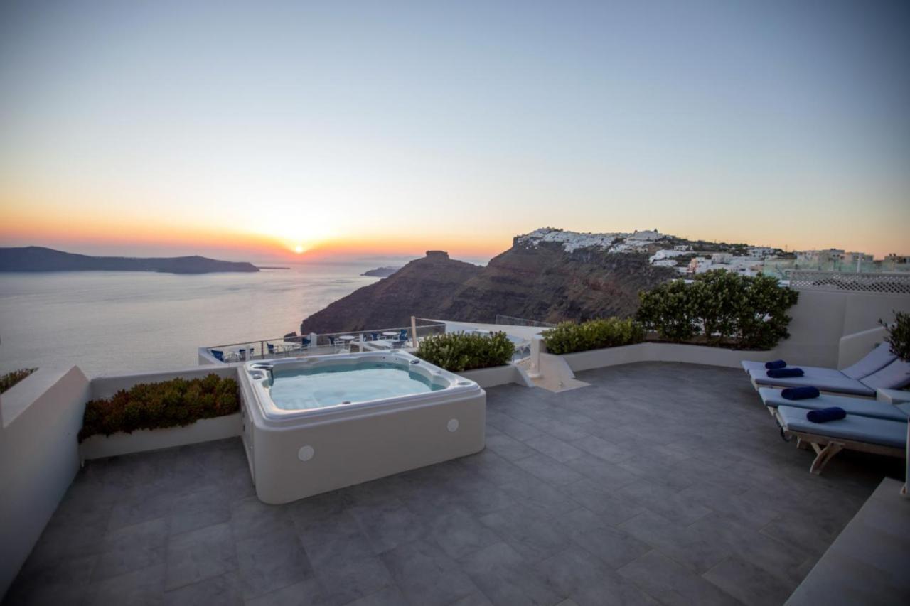 Sunset View Villa Santorini - With Outdoor Jacuzzi Firostefani Exterior photo