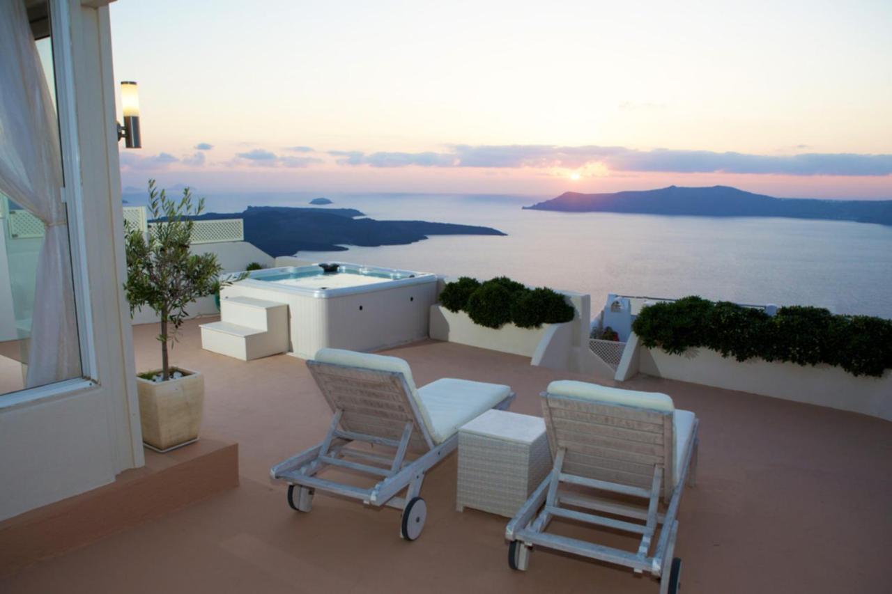 Sunset View Villa Santorini - With Outdoor Jacuzzi Firostefani Exterior photo